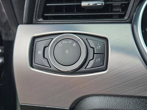 Used 2022 Ford Mustang GT RWD image 30
