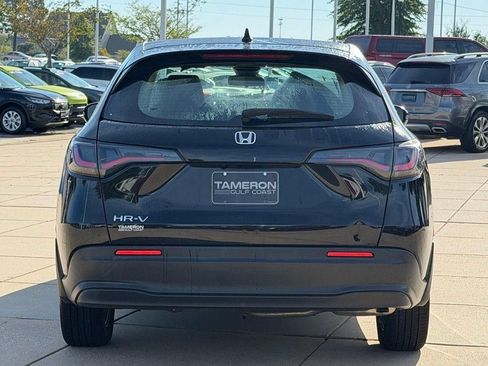 Used 2024 Honda HR-V LX image 3