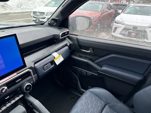 New 2026 Toyota 4Runner 4WD image 30