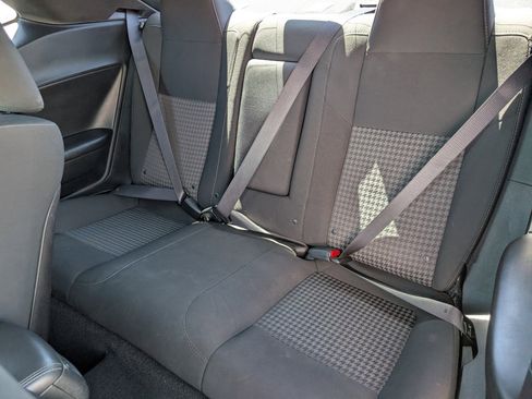 Used 2019 Dodge Challenger R/T w/ Driver Convenience Group image 8