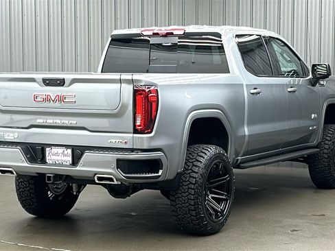 Used 2025 GMC Sierra 1500 AT4 w/ AT4 Premium Package image 5