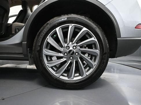 Used 2024 Lincoln Corsair Reserve image 11