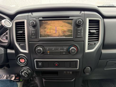 Used 2019 Nissan Titan S w/ S Utility Package image 28