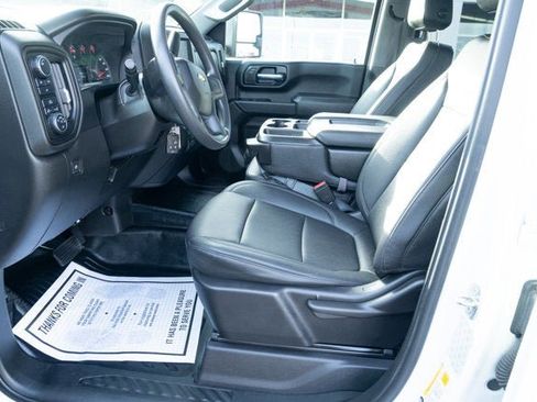 Used 2022 Chevrolet Silverado 2500 W/T w/ Gooseneck/5TH Wheel Package image 16