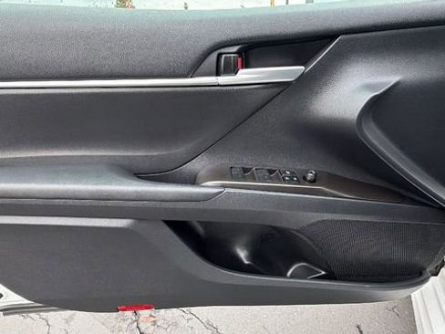 Used 2024 Toyota Camry SE w/ Cold Weather Package image 19