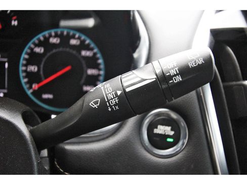 Used 2021 Chevrolet Traverse LS FWD image 22