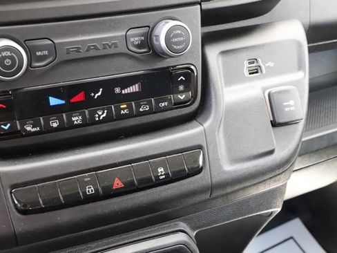 Used 2025 RAM ProMaster 2500 w/ Convenience Group FWD image 22