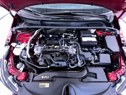 Used 2025 Toyota Corolla LE FWD image 11