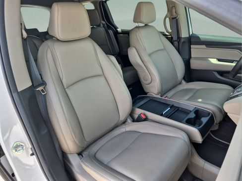 Certified 2024 Honda Odyssey EX-L image 18