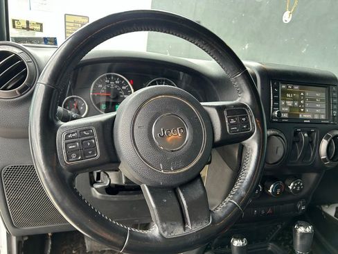 Used 2018 Jeep Wrangler Sport image 13