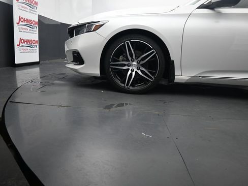 Used 2021 Honda Accord Touring image 15