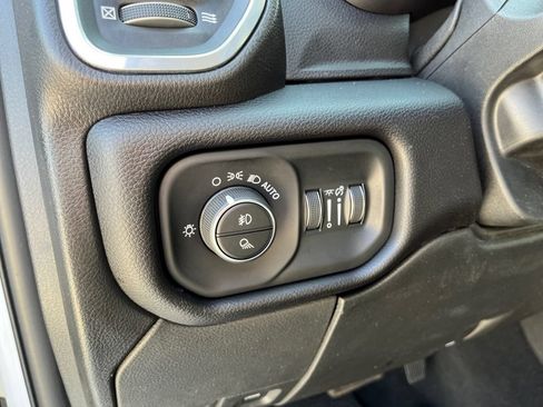 Used 2022 RAM 2500 Laramie AWD/4WD image 24