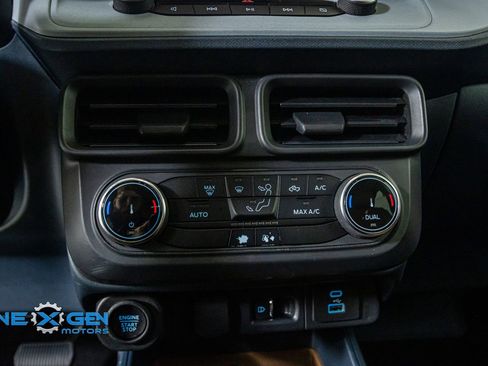 Used 2023 Ford Maverick Lariat image 19