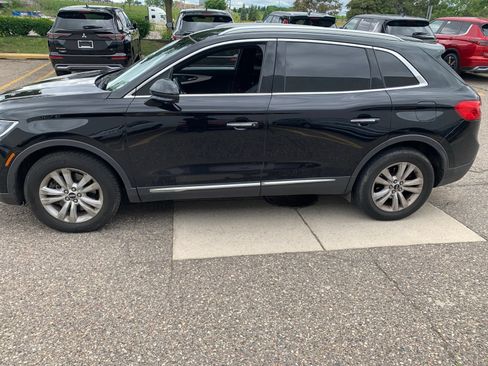 Used 2017 Lincoln MKX Premiere AWD/4WD image 7