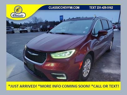 Used 2021 Chrysler Pacifica Touring-L