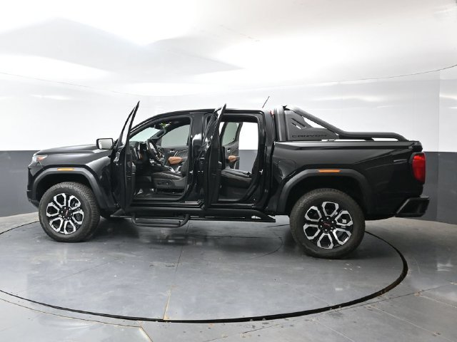 Used 2025 GMC Canyon AT4 w/ Nightfall Edition AWD/4WD image 56