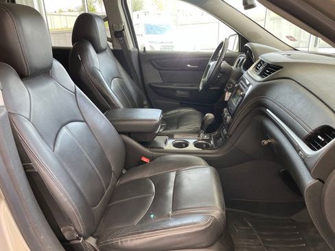Used 2016 Chevrolet Traverse LT AWD/4WD image 15