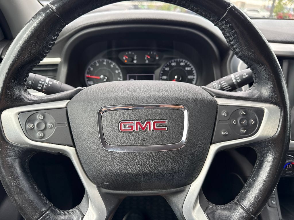 Used 2018 GMC Acadia SLE AWD/4WD image 12