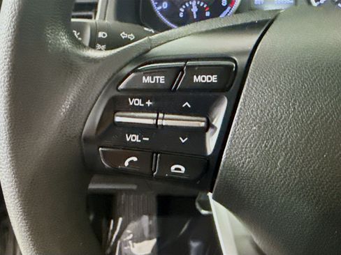 Used 2020 Hyundai Elantra SE w/ Cargo Package (C1) FWD image 14