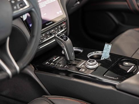 Used 2023 Maserati Quattroporte Modena Q4 image 23