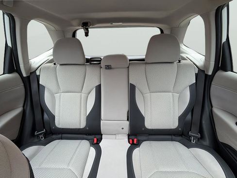 Used 2021 Subaru Forester Premium image 23