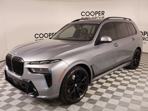 Used 2024 BMW X7 xDrive40i w/ Executive Package AWD/4WD image 11