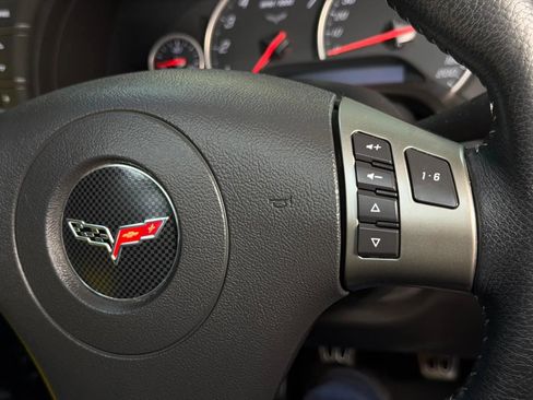 Used 2008 Chevrolet Corvette Convertible w/ Preferred Equipment Group RWD image 12