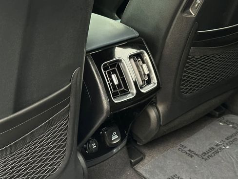 Used 2025 Kia Sorento SX Prestige image 14