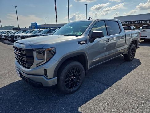 New 2025 GMC Sierra 1500 Elevation image 2