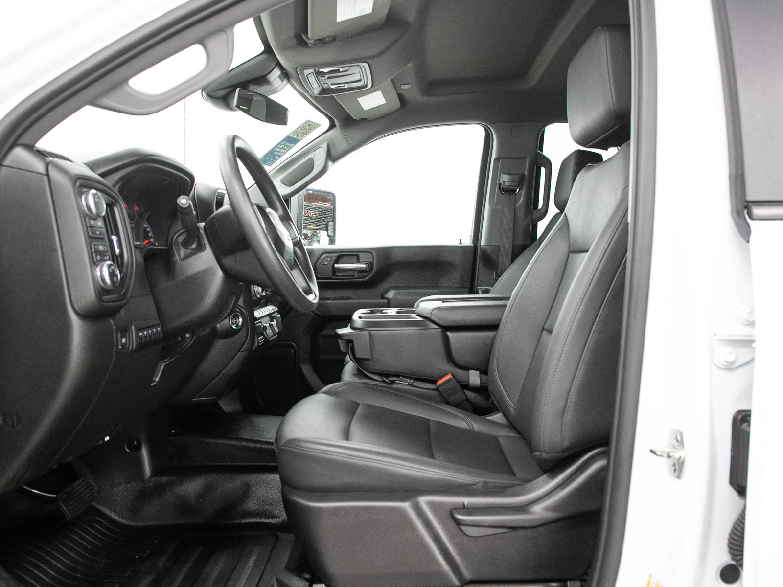 Used 2025 GMC Sierra 2500 Pro w/ Convenience Package AWD/4WD image 23