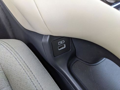 Used 2023 Honda HR-V LX image 31