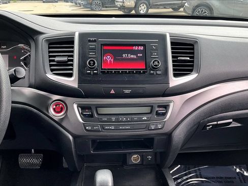 Used 2019 Honda Ridgeline Sport image 19