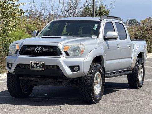 Used 2012 Toyota Tacoma PreRunner w/ TRD Sport Pkg RWD image 2