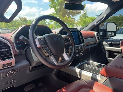 Used 2022 Ford F350 Platinum AWD/4WD image 24
