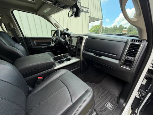 Used 2018 RAM 2500 Laramie w/ Sport Appearance Group AWD/4WD image 23
