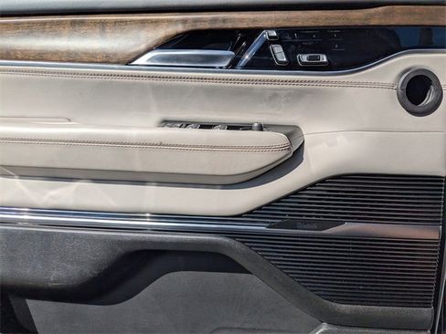 Used 2022 Jeep Grand Wagoneer Series I w/ Flexible Seating Group image 29