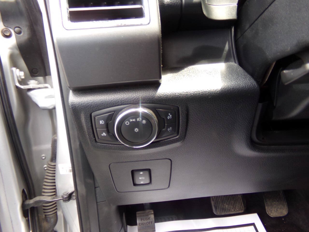 Used 2016 Ford F150 XLT w/ Equipment Group 301A Mid AWD/4WD image 15