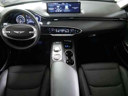 Used 2025 Genesis GV70 2.5T image 10