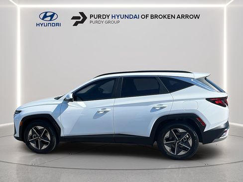Certified 2025 Hyundai Tucson SEL FWD image 8