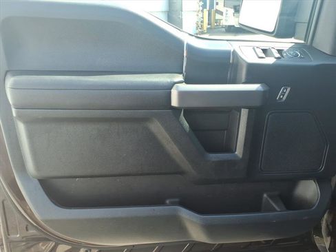 Used 2020 Ford F150 XLT w/ Equipment Group 302A Luxury image 11