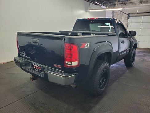 Used 2011 GMC Sierra 1500 SLE w/ SLE Preferred Package AWD/4WD image 8