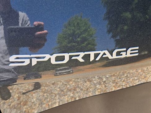 New 2026 Kia Sportage EX FWD image 12