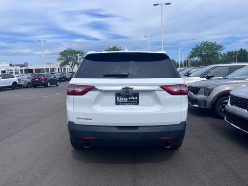 Used 2020 Chevrolet Traverse LS FWD image 4