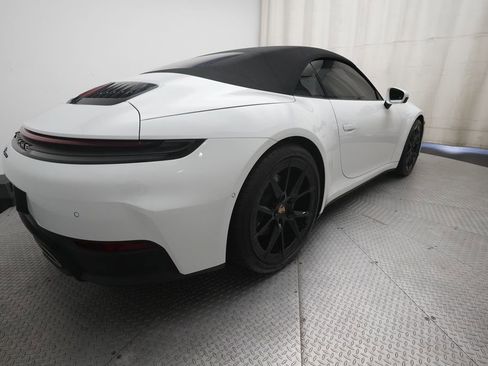 Used 2025 Porsche 911 Carrera RWD image 5