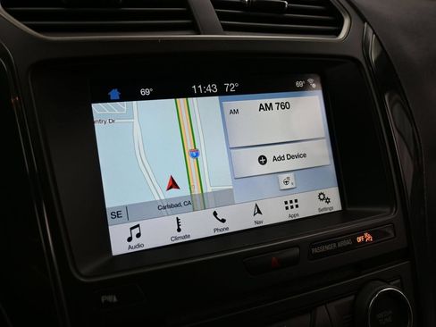 Used 2018 Ford Explorer XLT w/ Equipment Group 202A FWD image 14
