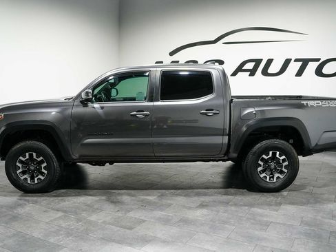 Used 2021 Toyota Tacoma TRD Off-Road w/ Blackout Package (TMS) AWD/4WD image 3