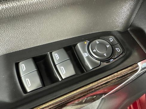Used 2019 GMC Sierra 1500 Elevation w/ Elevation Value Package AWD/4WD image 26