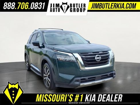 Used 2023 Nissan Pathfinder Platinum w/ Cargo Package AWD/4WD image 28