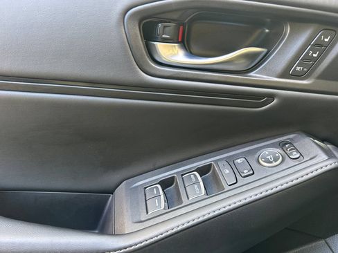 Used 2023 Honda Accord Sport image 11