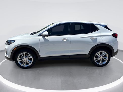 Used 2023 Buick Encore GX Preferred w/ Cold Weather Comfort Package FWD image 5